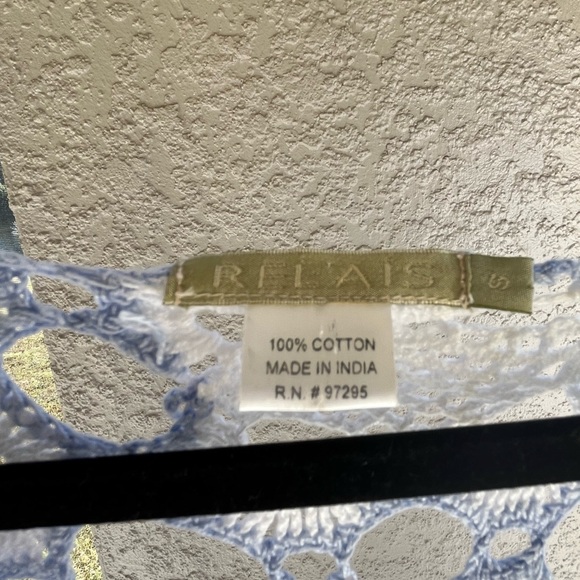 Crochet Top - Picture 2 of 3